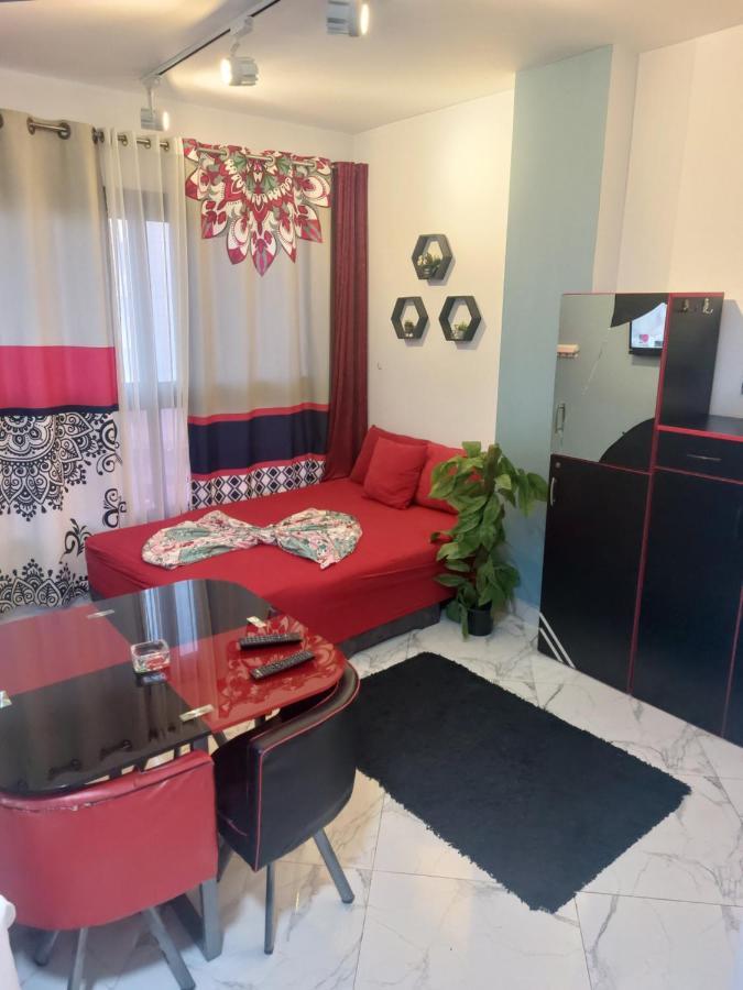 بورتو سعيد - Porto Said Apartment 'Ezbet Shalabi el-Rudi Bagian luar foto